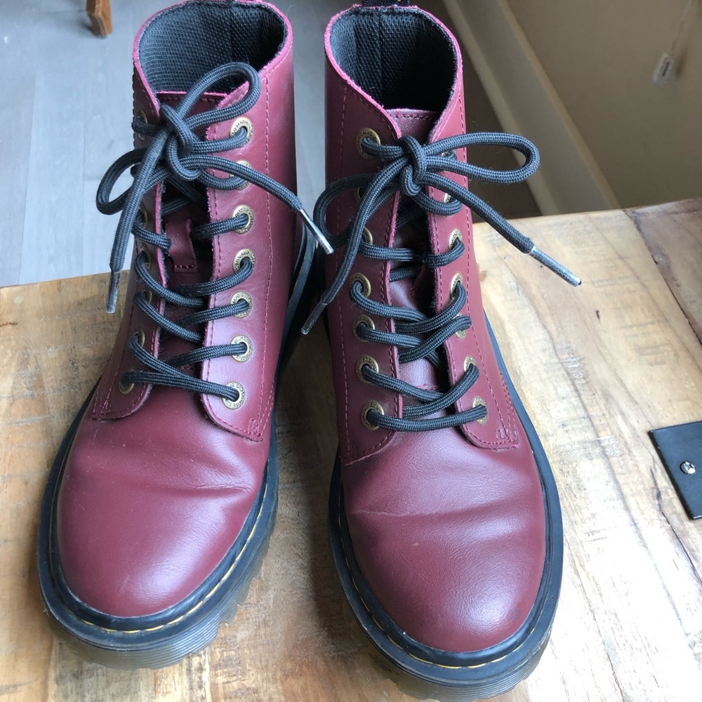 Dr. Martens Luana boots